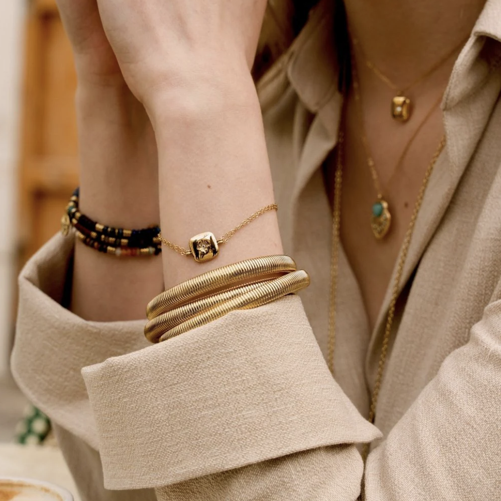 Bracelet avec pièce carrée, étoile et strass