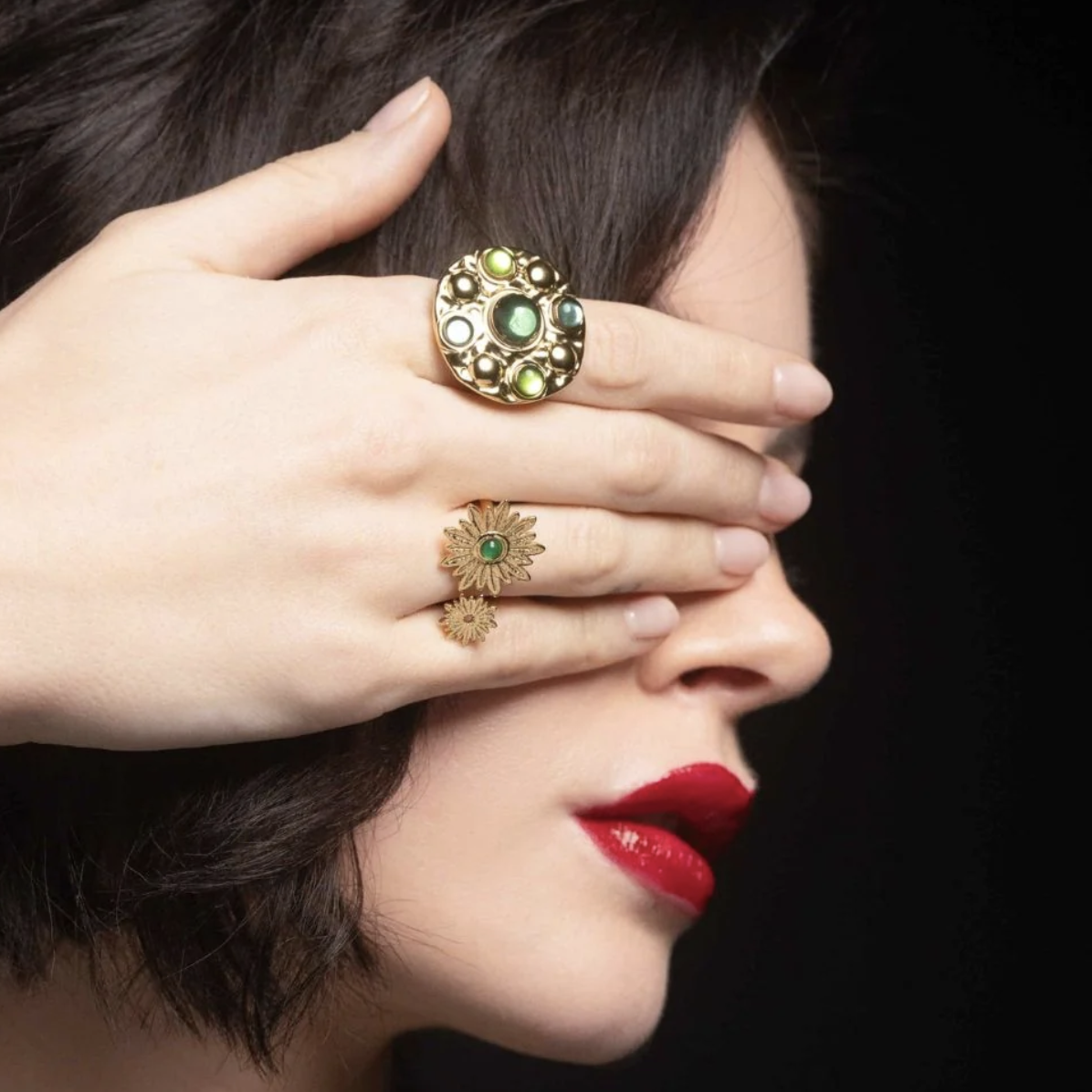 Bague ronde avec 5 pâtes de verre rondes - Vert