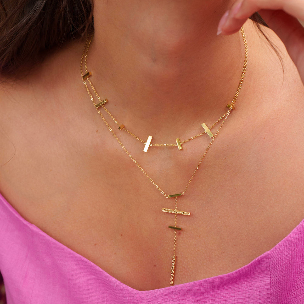 Collier avec 7 barres : 3 martelées et 4 lisses (39+7CM)