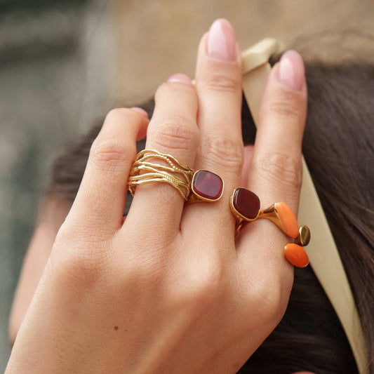 Bague multirangs aux motifs graphiques