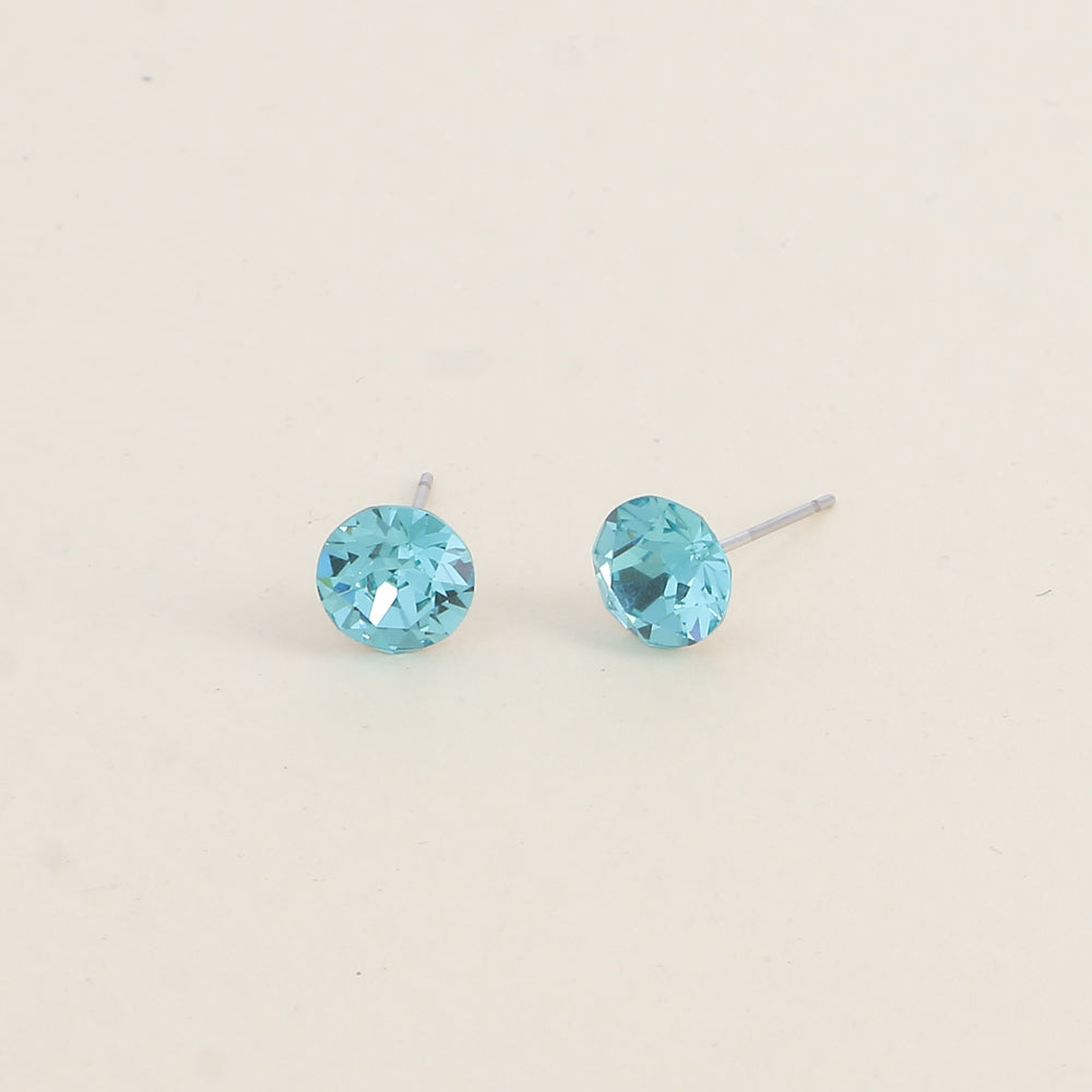 Boucles puces argentées – Ornées de cristaux de Swarovski® SS39 - Dimensions de la boucle : 8x8 mm - Light turquoise