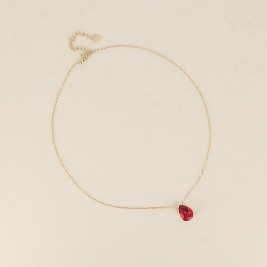 Collier - Pendentif cristal de Swarovski® en forme de goutte - Longueur du collier : 40+5 cm - Dimensions du cristal : 10x14 mm - Scarlet