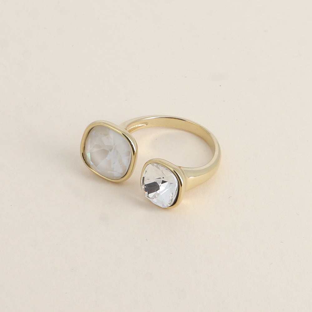 Bague ouverte- Ornée de cristaux de Swarovski® 10 mm et 8 mm - Hauteur de la bague: 2 mm - Linen ignite