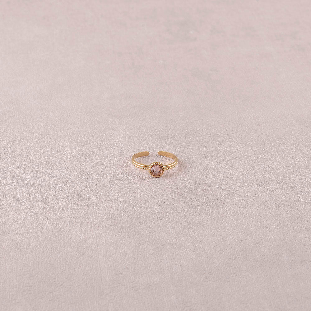 Bague fine ornée de cristaux de Swarovski® - Hauteur de la bague: 2 mm - Dimensions du cristal : 5x5 mm - Blush rose