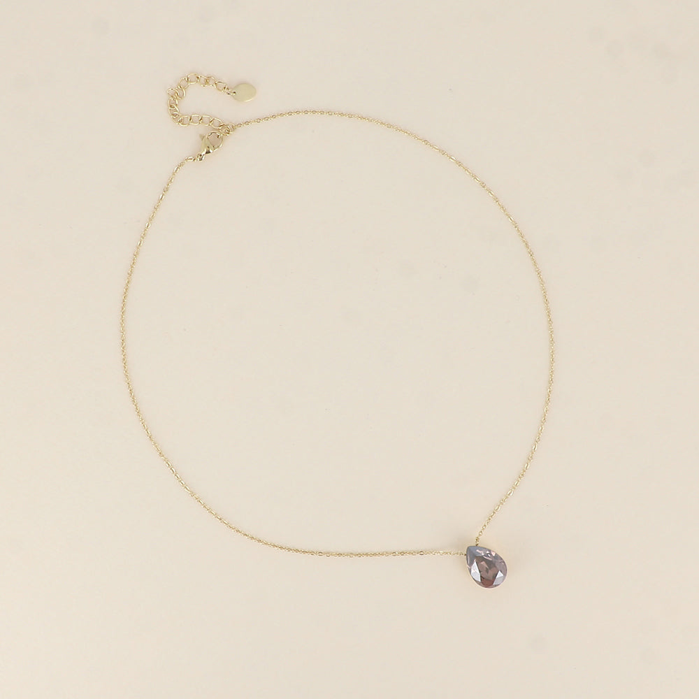 Collier - Pendentif cristal de Swarovski® en forme de goutte - Longueur du collier : 40+5 cm - Dimensions du cristal : 10x14 mm - Vintage rose satin