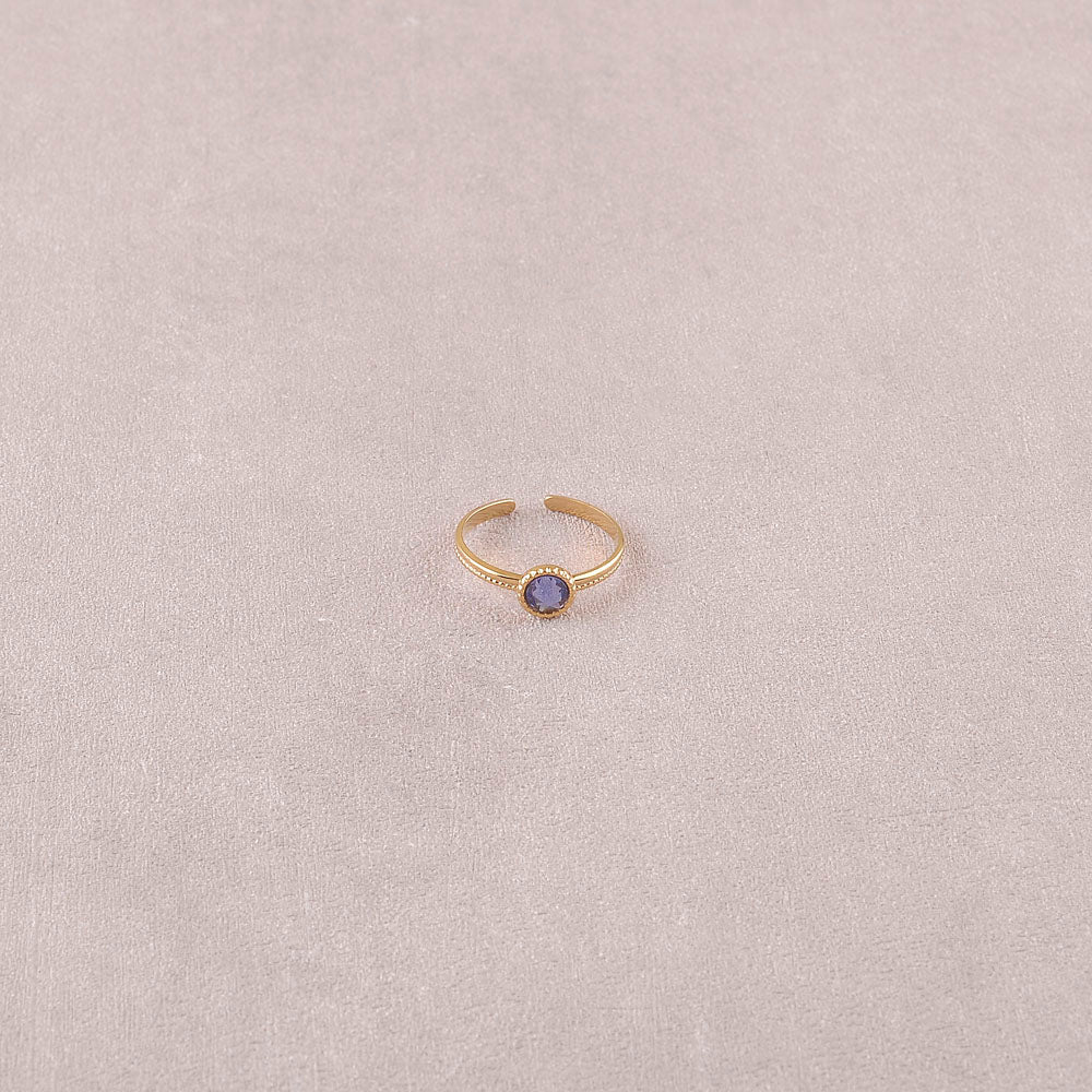 Bague fine ornée de cristaux de Swarovski® - Hauteur de la bague: 2 mm - Dimensions du cristal : 5x5 mm - Tanzanite