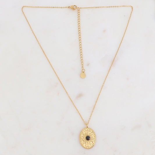 Collier sur chaine doré avec pendant effet martelé et pierre onyx 38+7 cm