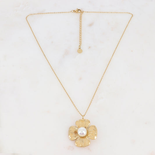 Collier doré avec un pendentif fleur embelli d'une perle d'eau douce 38+5 cm