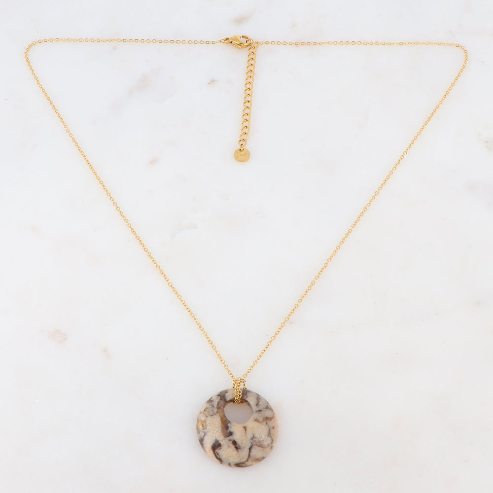 Collier doré avec un pendentif en pierre jaspe 47+5 cm