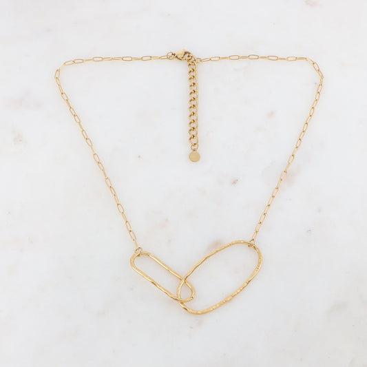 Collier doré avec anneaux effet martelé 40+5 cm