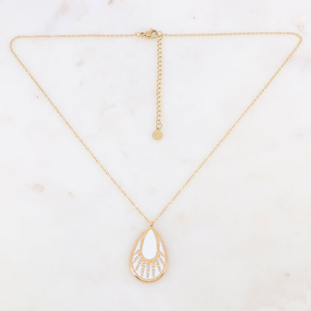 Collier doré avec une pièce en forme de goutte émaillée blanche 40+5 cm