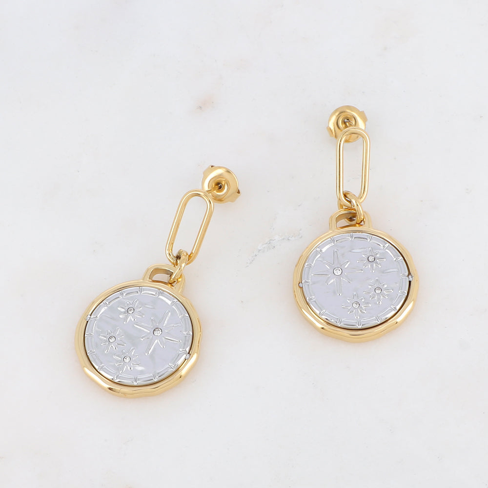 Créoles avec étoiles et strass 2 x 3,5 cm.
