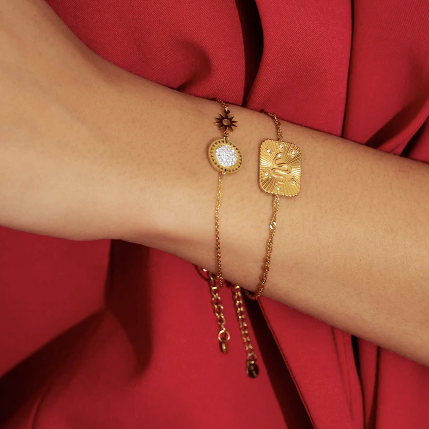 Bracelet avec pièce rectangulaire motif serpent, strass