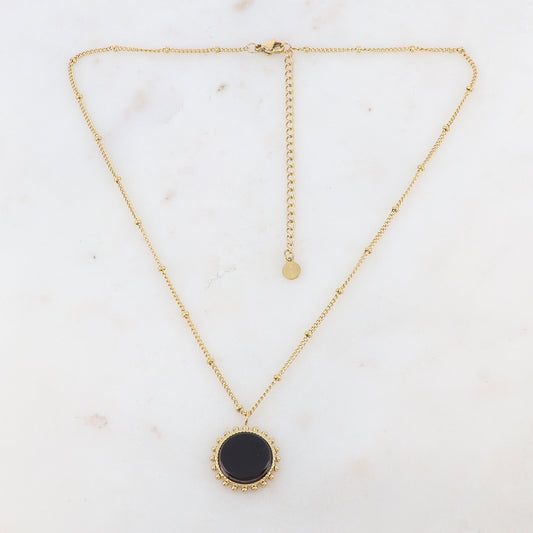 Collier doré avec un cabochon en pierre Onyx 38+7 cm