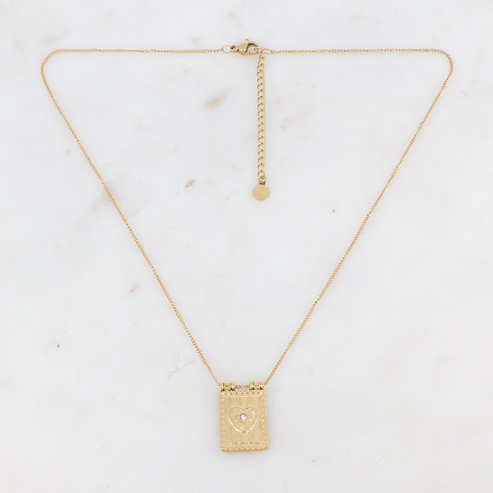 Collier doré avec une pampille rectangulaire ornée d'un cœur et d'un strass blanc 40+5 cm