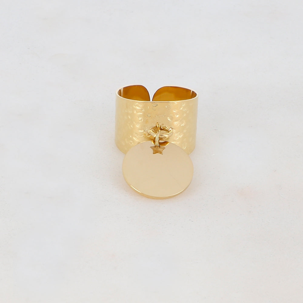 Bague martelée avec pampille ronde lisse et ajouré, étoile
