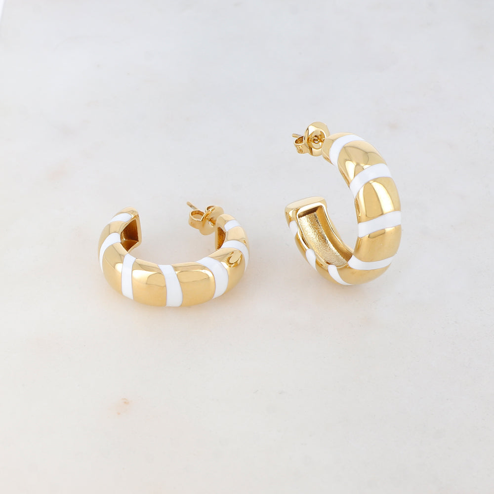 Créoles à puce émaillées, épaisses, lisses et avec effet miroir (2.6CM)