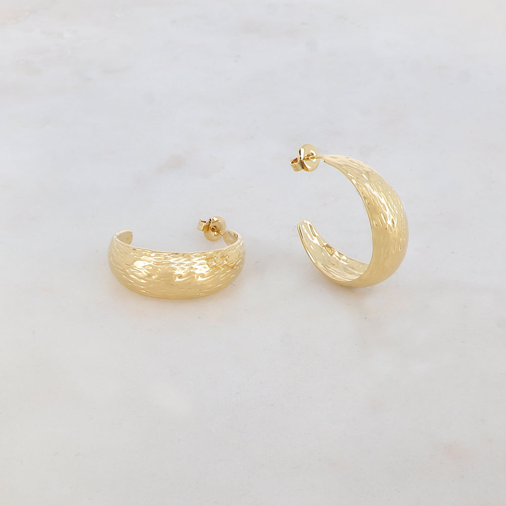 Créoles à puce effet martelé (3CM)