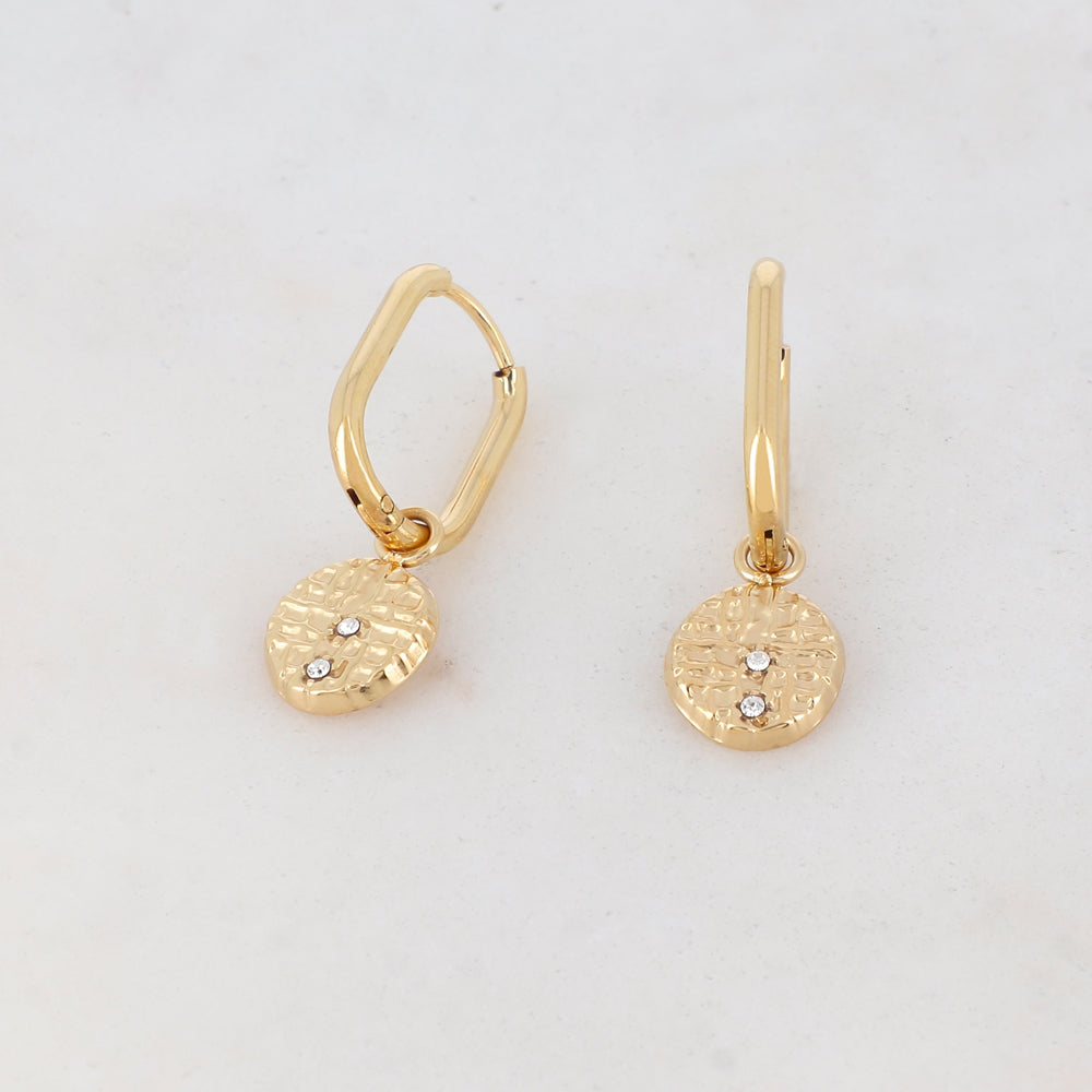 Créoles avec pièce ronde, 2 strass 1,2 x 2,8 cm.