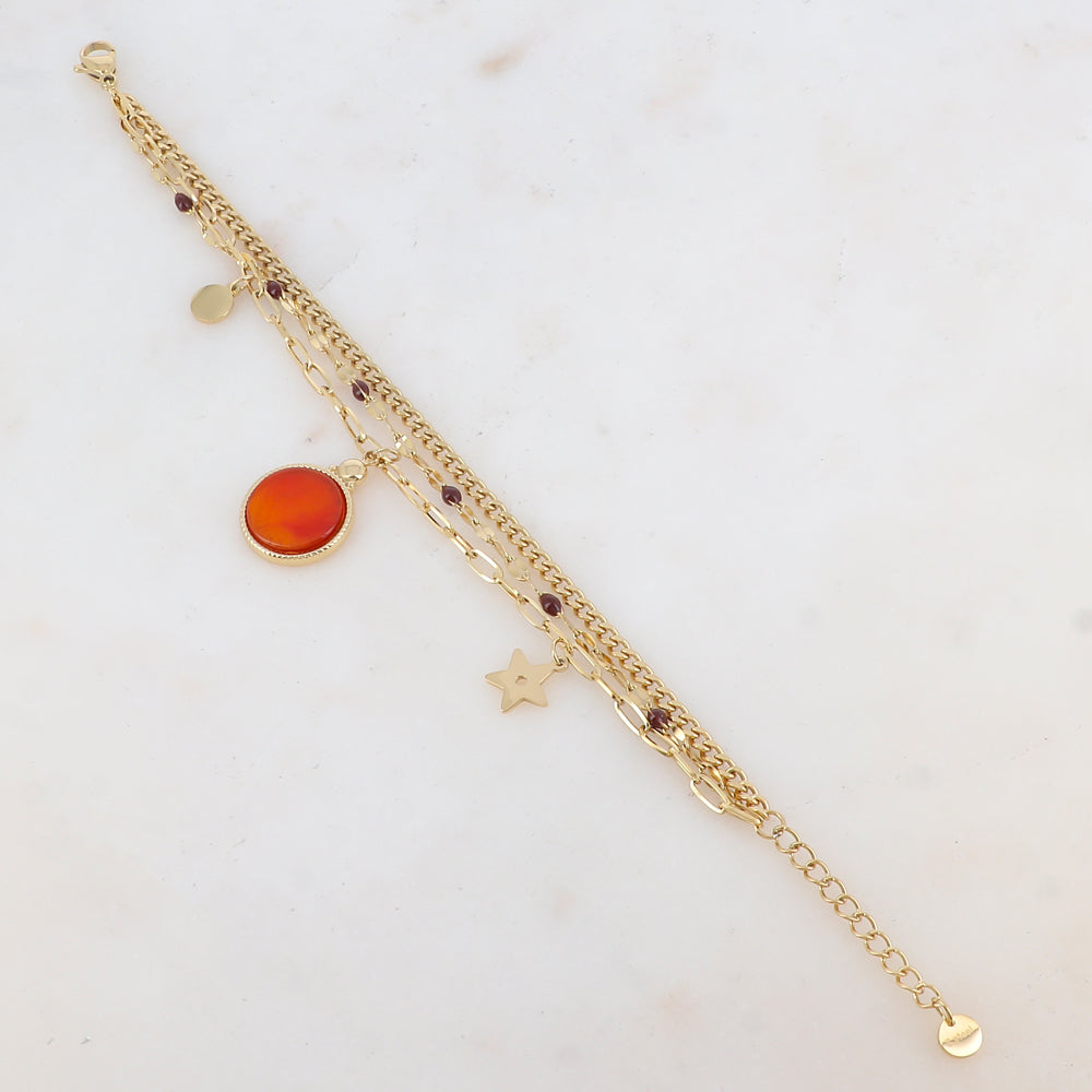 Bracelet trois rangs avec maille, pièces émaillées, 2 pampilles : ronde et étoile, pièce ronde sertie d'une pierre naturelle