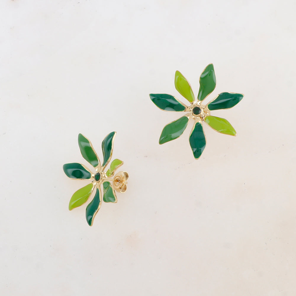 B.O à puce avec fleur émaillée et strass 3 x 3 cm.
