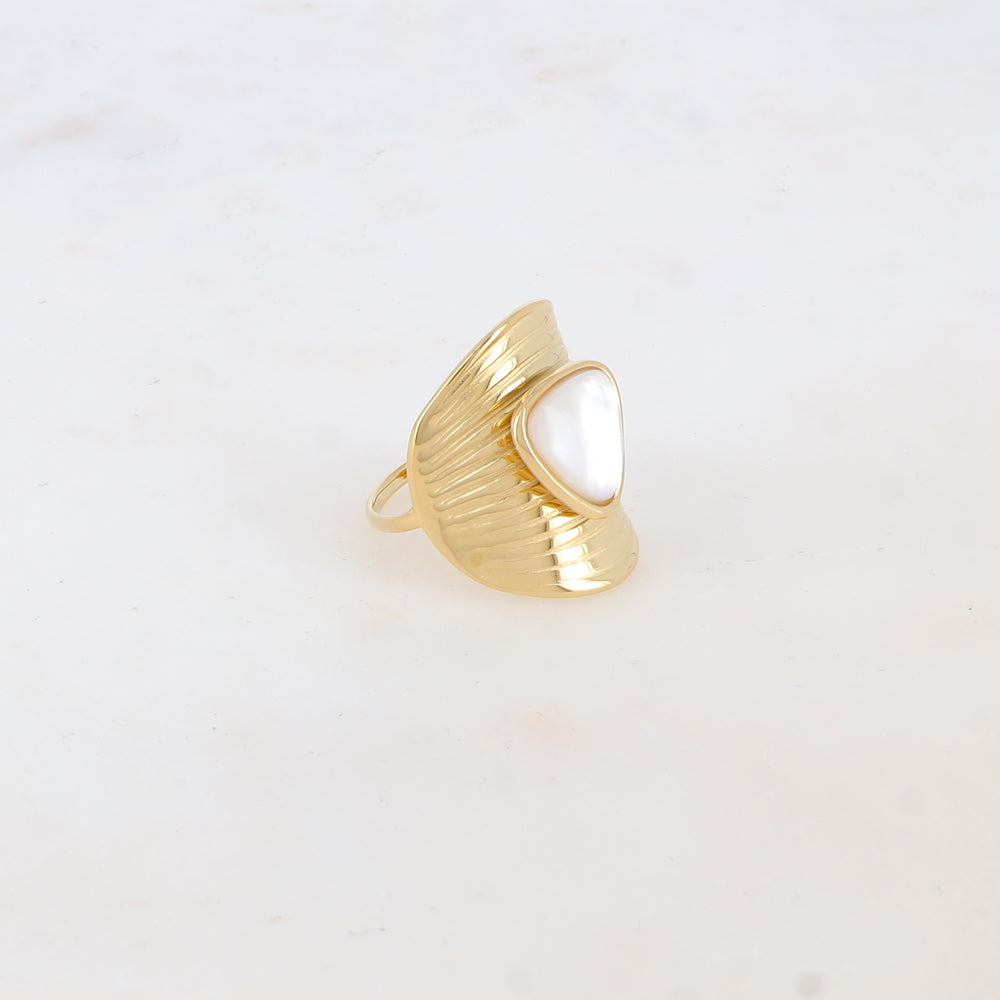 Bague avec rainures et pierre naturelle - Nacre