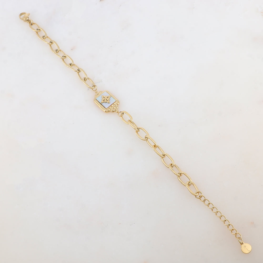 Bracelet en maille, pièce en forme géométrique, étoile et nacre