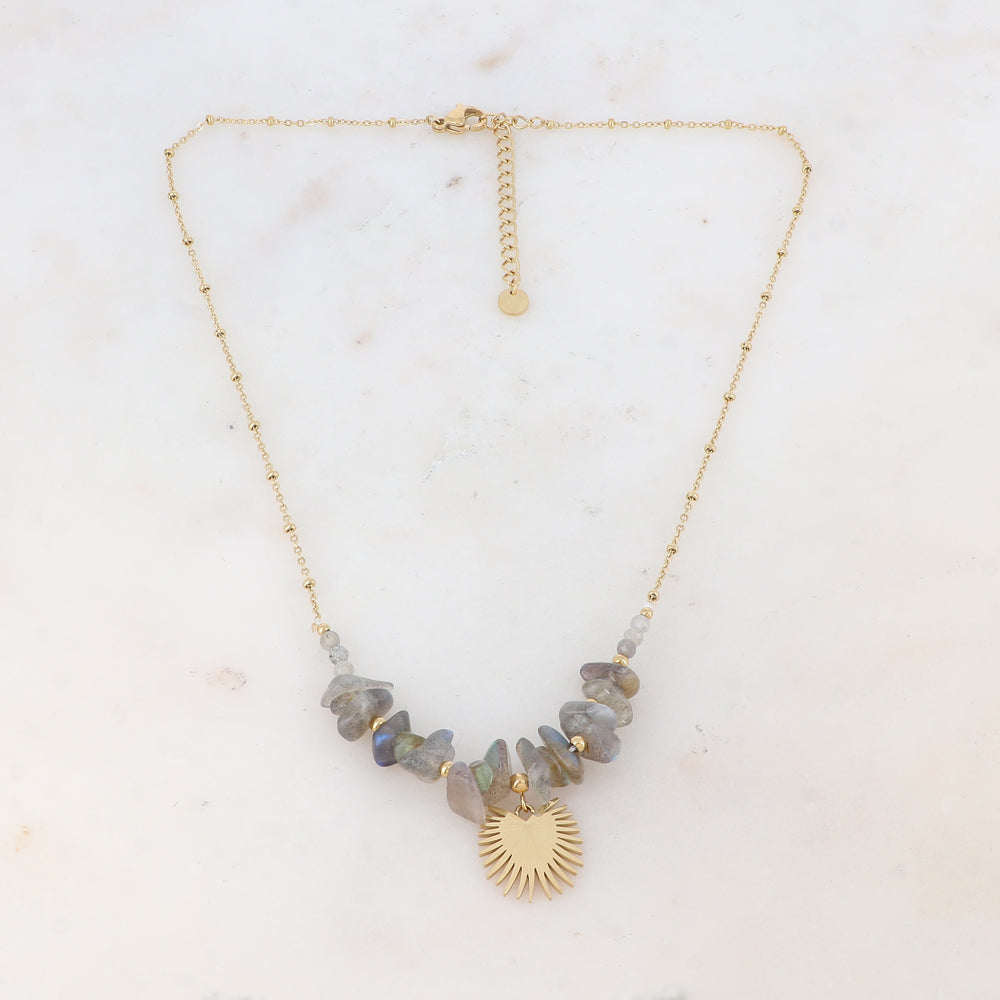 Collier doré avec chips de pierre naturelle labradorite et pendentif soleil 40+5 cm