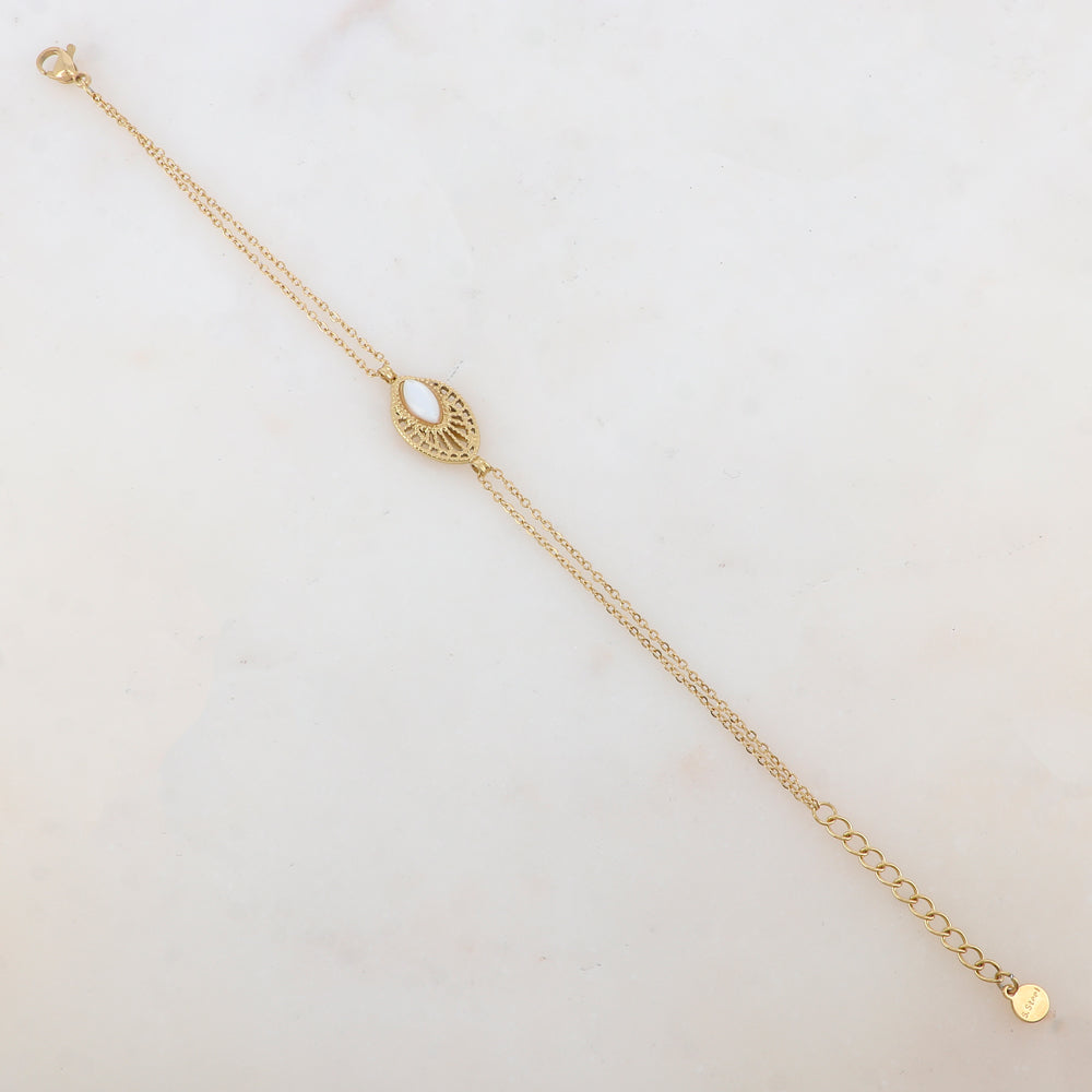 Bracelet deux rangs avec pièce ajourée, nacre blanche