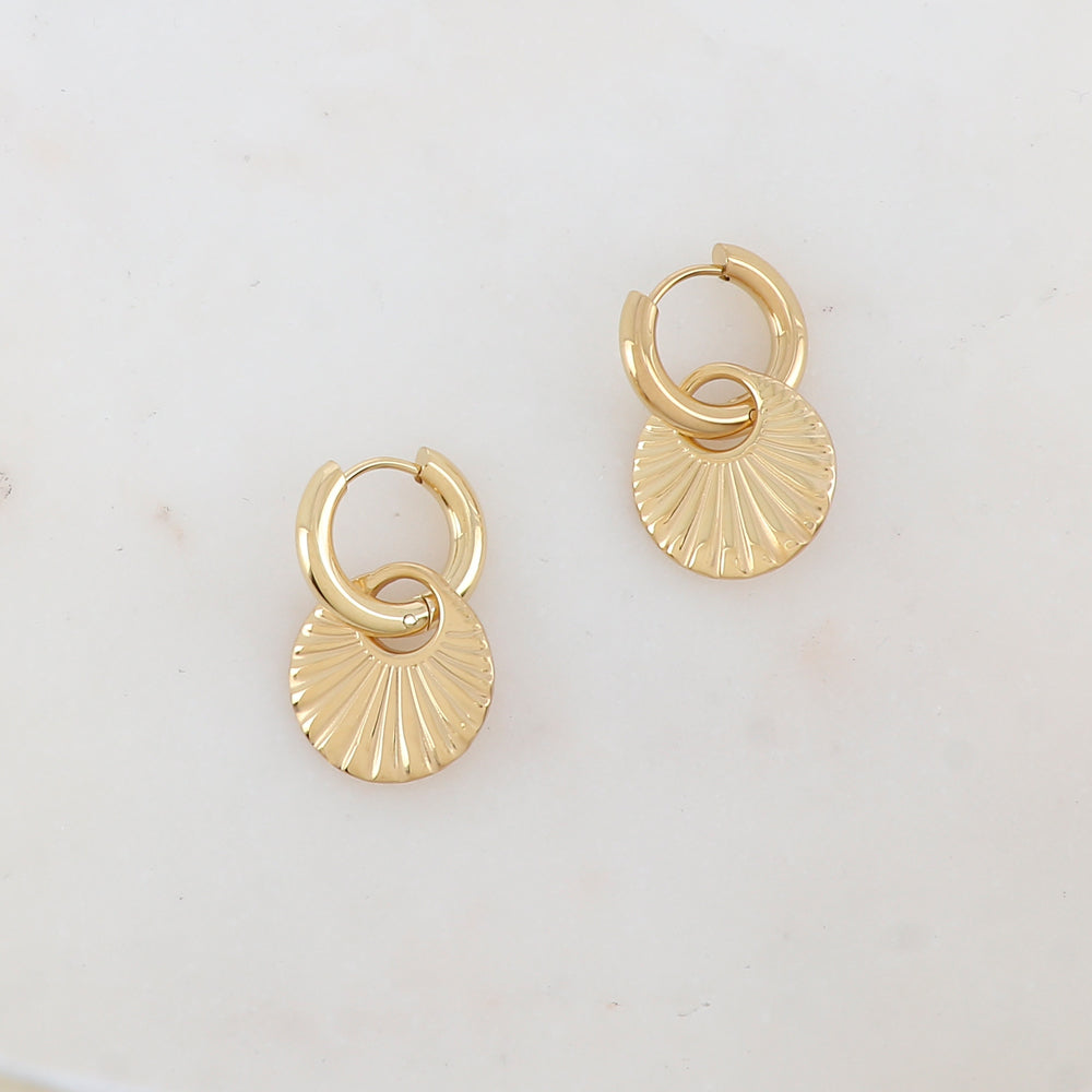 Créoles avec pendant rond rainuré 1,7 x 2,7 CM.
