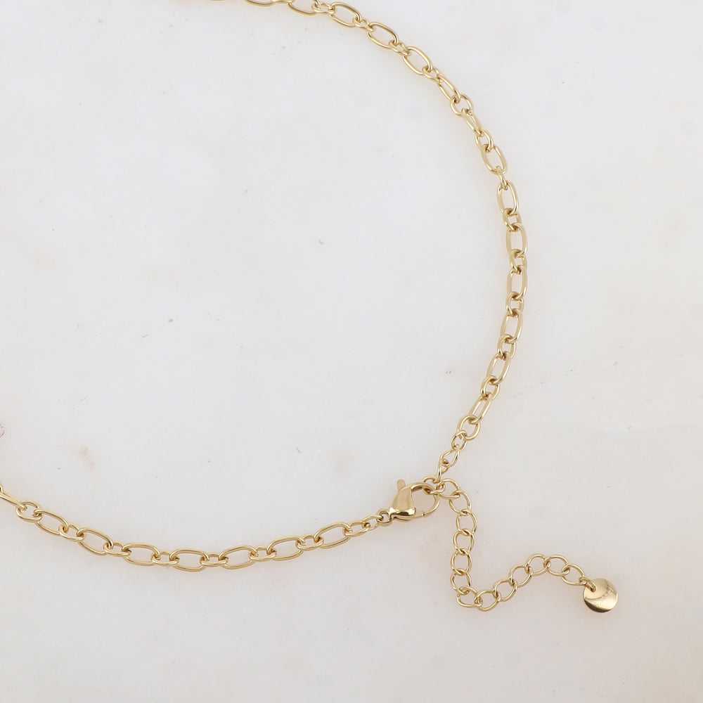 Collier en jeu de maille avec 3 pièces géométriques (40+5CM)