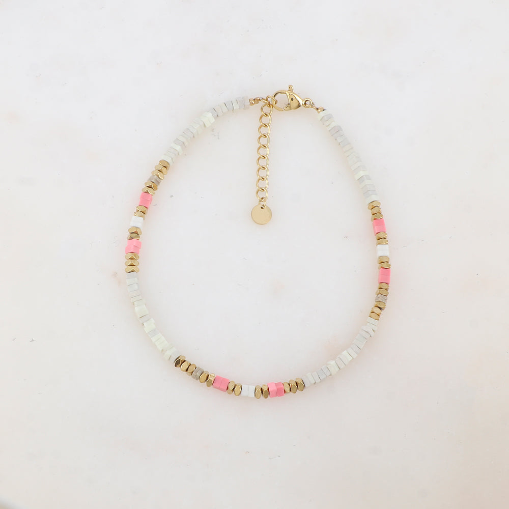 Chaîne de cheville embelli de perles en howlite teintée (21+3CM)