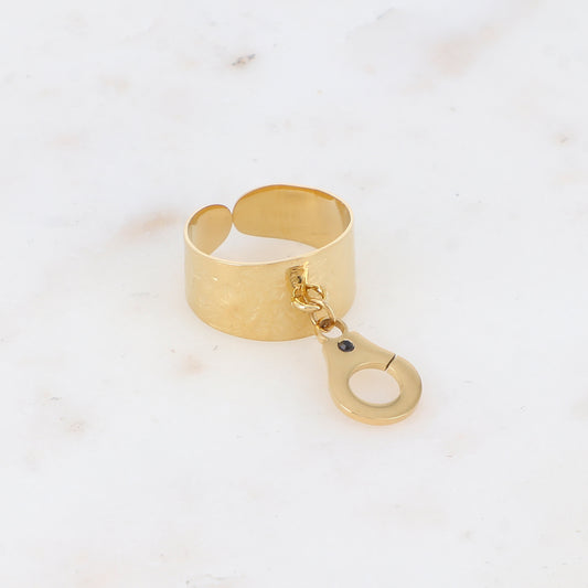 Bague avec pampille menotte et strass