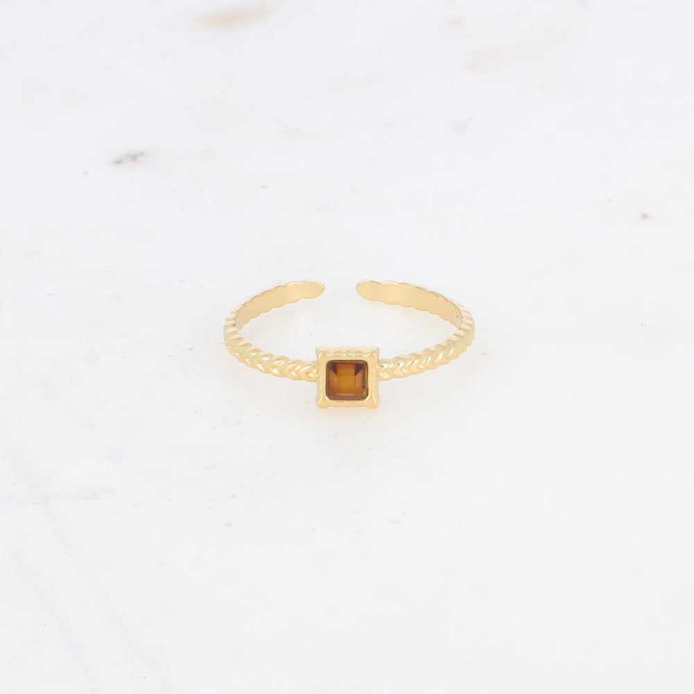 Bague fine avec oxyde de zirconium carrée