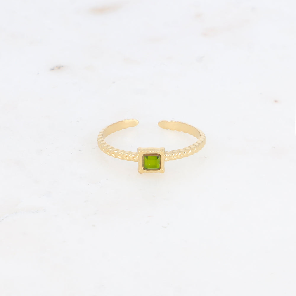 Bague fine avec oxyde de zirconium carrée