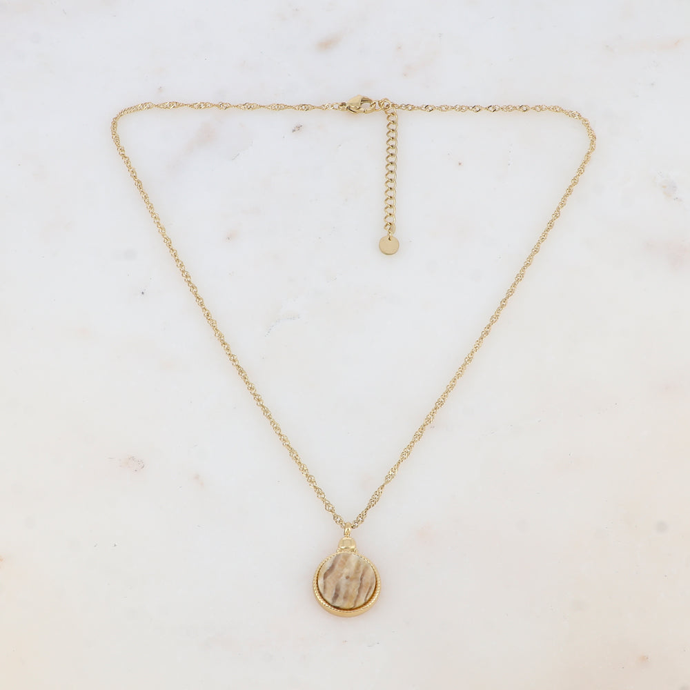 Collier avec pendentif rond serti d'une pierre naturelle (40.5+5CM)