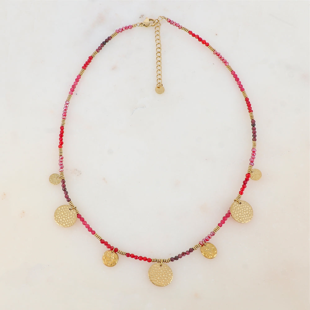 Collier avec pierre naturelle, pâtes de verre et pastilles martelées (39+5CM)