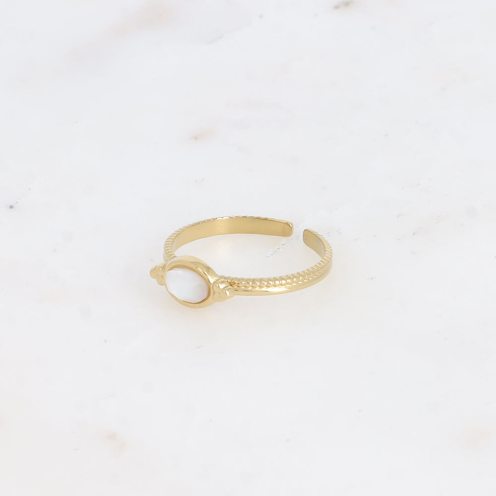 Bague - pierre naturelle nacre ovale et 3 grains