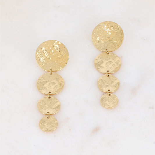 B.O à puce avec quatre pièces rondes martelées et reliefées 2,6 x 8 cm