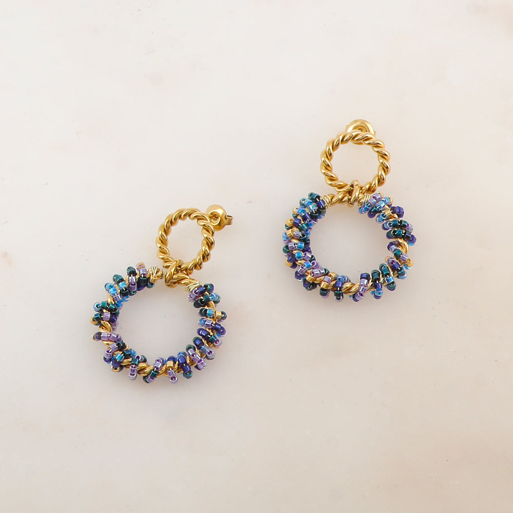 B.O à puce avec 2 anneaux torsadés, et perles de rocaille 2,9 x 4,2 CM