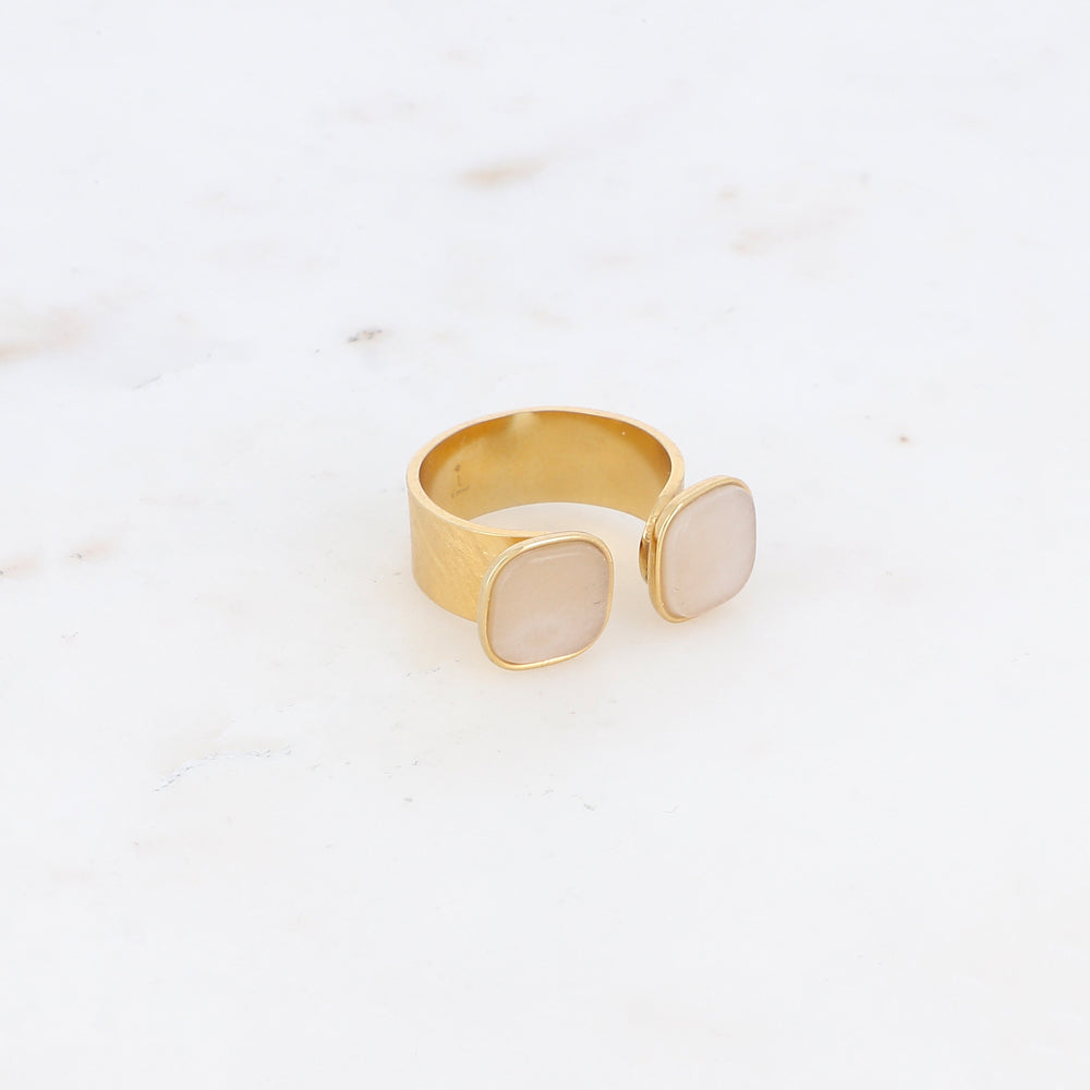 Bague avec effet griffé, deux perles en pierre naturelle carrée - Agate beige