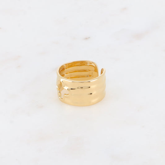 Bague - anneau martelé avec trèfle ajouré