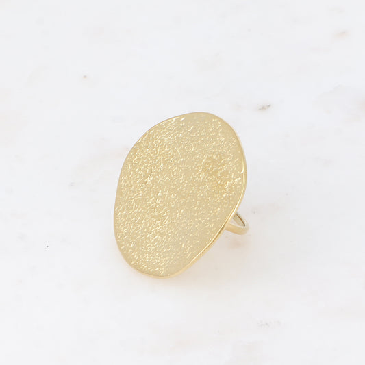 Bague - grande pièce ronde texturée