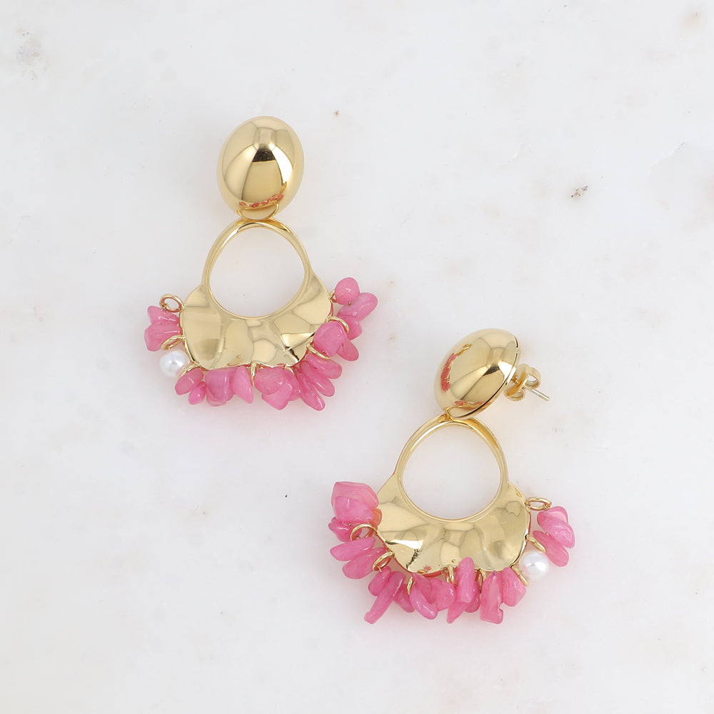 Boucles pendantes - boule ovale et pièce ajourée avec pierres naturelles tourmalines, résine blanche 35x50 mm