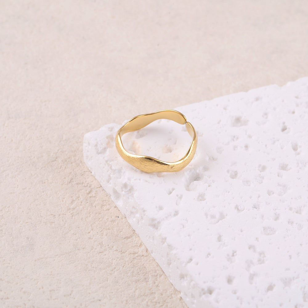 Bague avec effet brossé