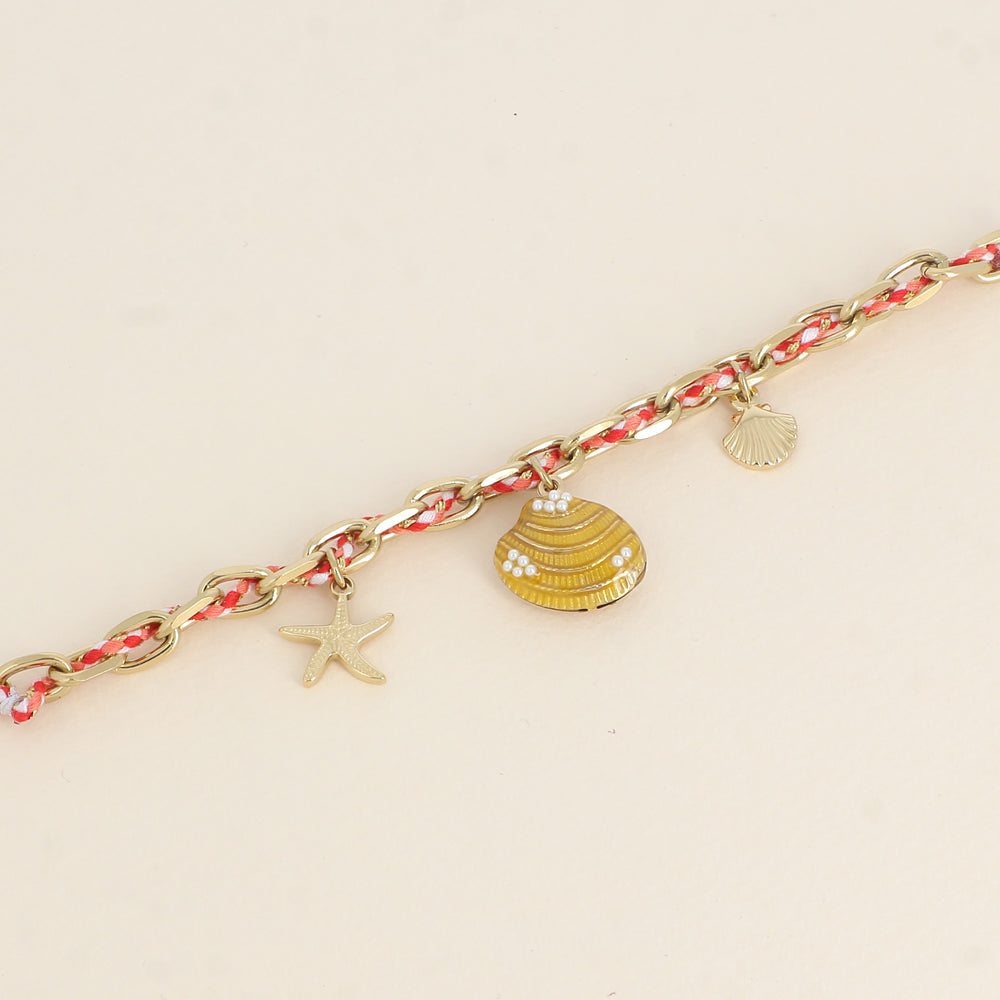 Bracelet - chaîne et cordon tressé, 3 pampilles (étoile de mer, coquillage émaillé et coquillage) 16,5+3 cm