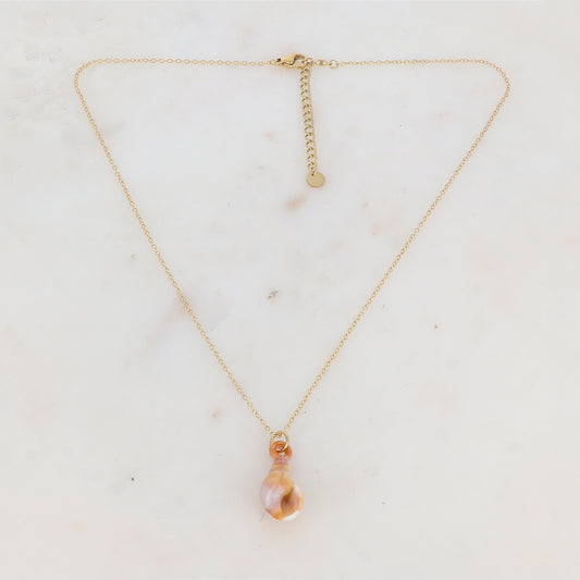 Collier avec pendentif en résine forme coquillage (40+5CM)