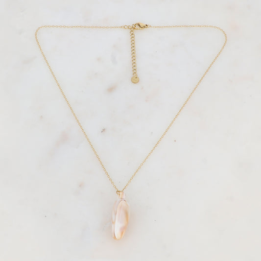 Collier avec pendentif en résine forme coquillage (40+5CM)