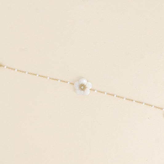 Bracelet - chaîne émaillée et fleur nacrée (15,5+3 cm)