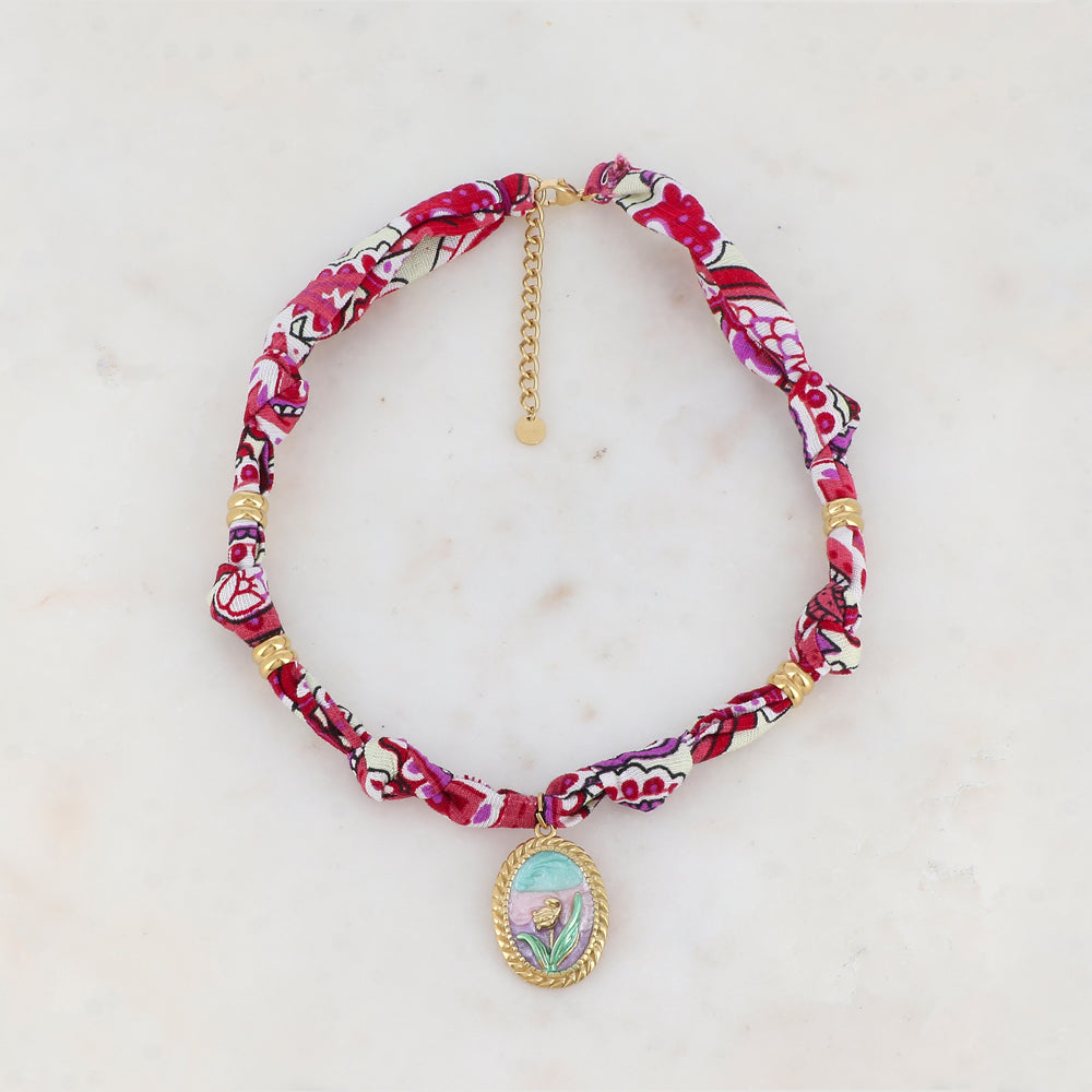 Collier sur ruban avec pendentif ovale émaillé avec motif fleur 39+5 cm